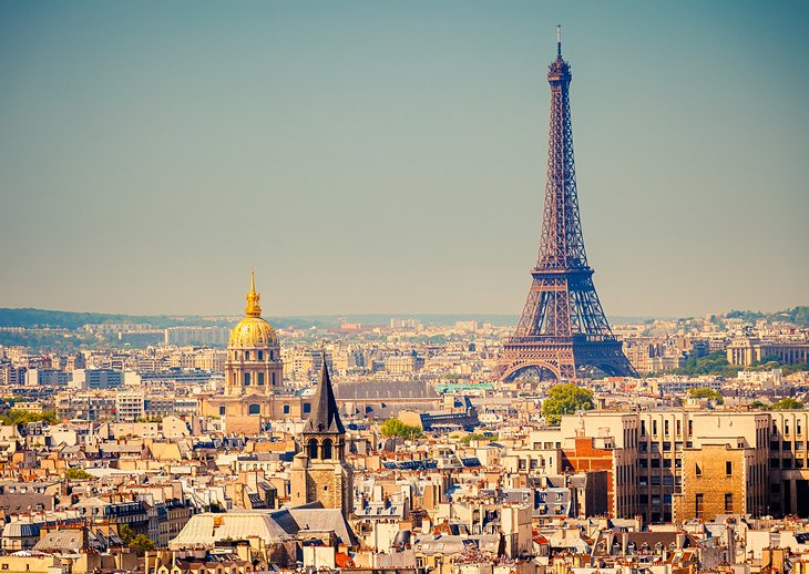Distance view of Paris