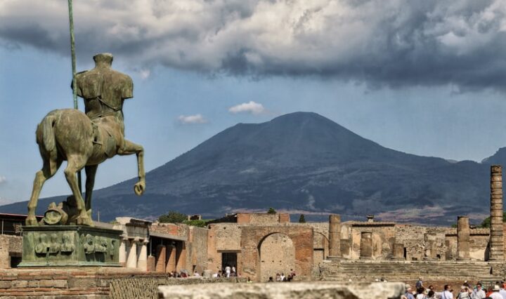 Nature Struk Pompei an Ancient Roman City