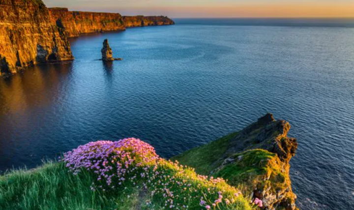 Ireland cliff with ocean