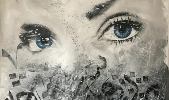 Vrouw met blauwe ogen