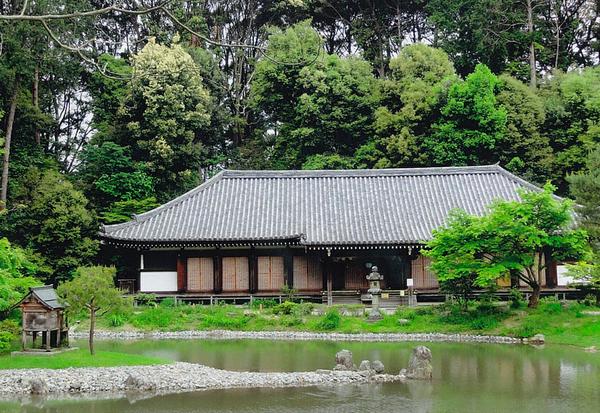 Храмът Jōruri-Ji.