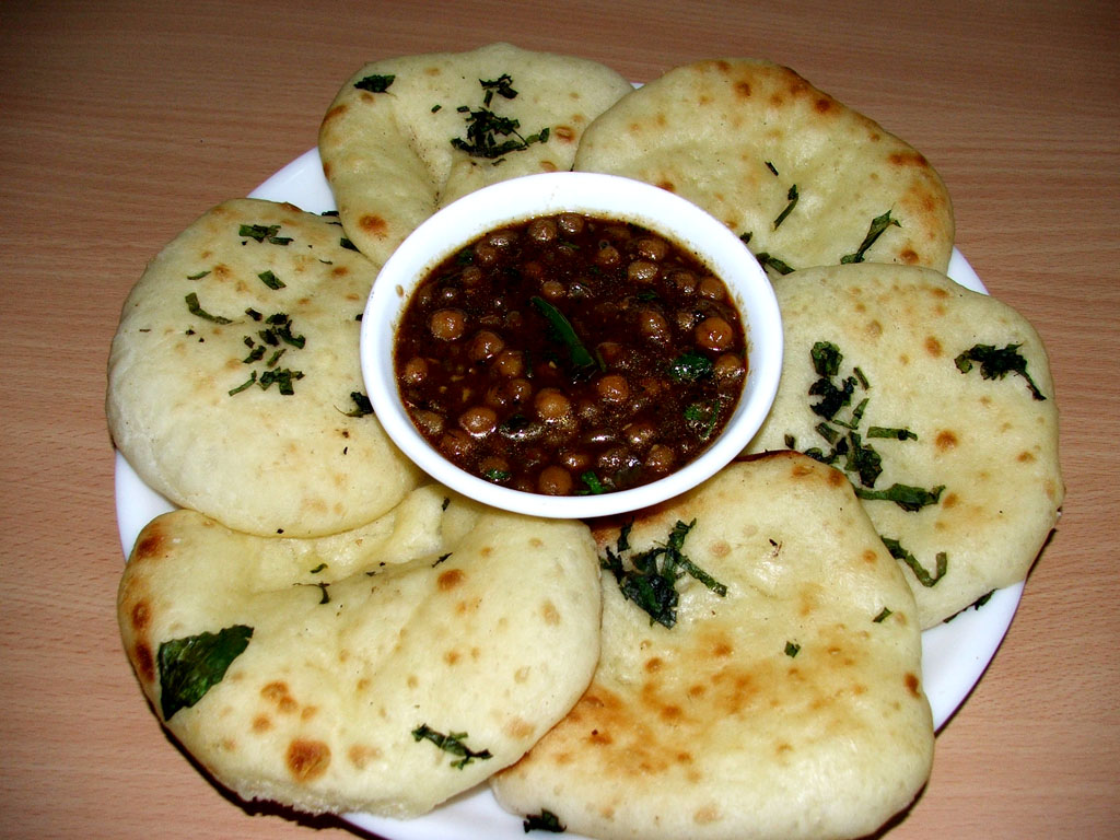 Channa Chole served with the bread naan.