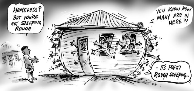 Карикатурен образ на къща, разпръсната от хора и човек отвън, който предполага бездомност, означава груб сън