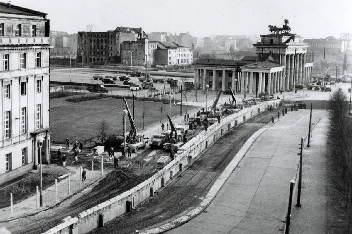 The Berlin Wall snaking the city