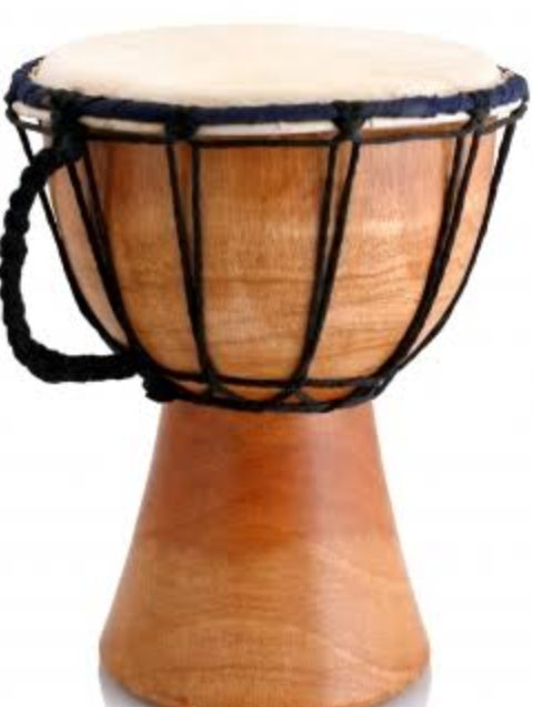 En vestafrikansk tromme kaldet en Djembe i stand til at fortælle historier og bruges til at videregive musikkendskab til børn.