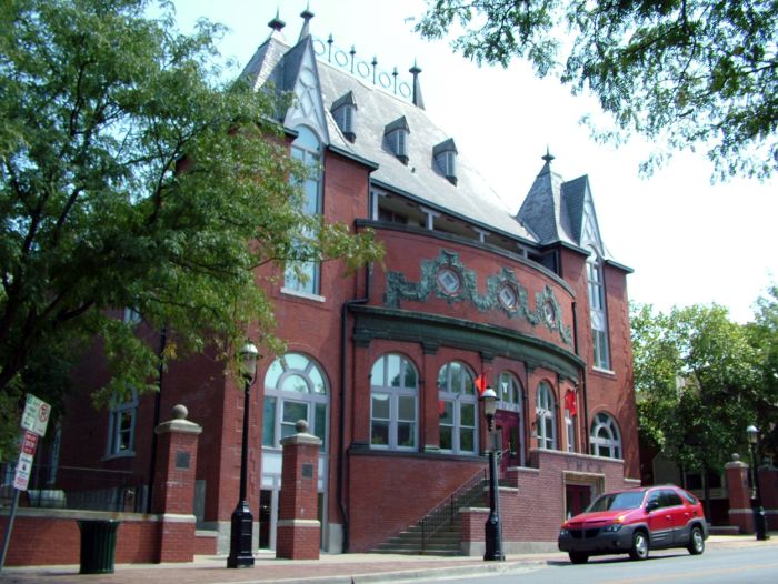 Typical buildings in the historical neighbourhood Quality Hill in Kansas City
