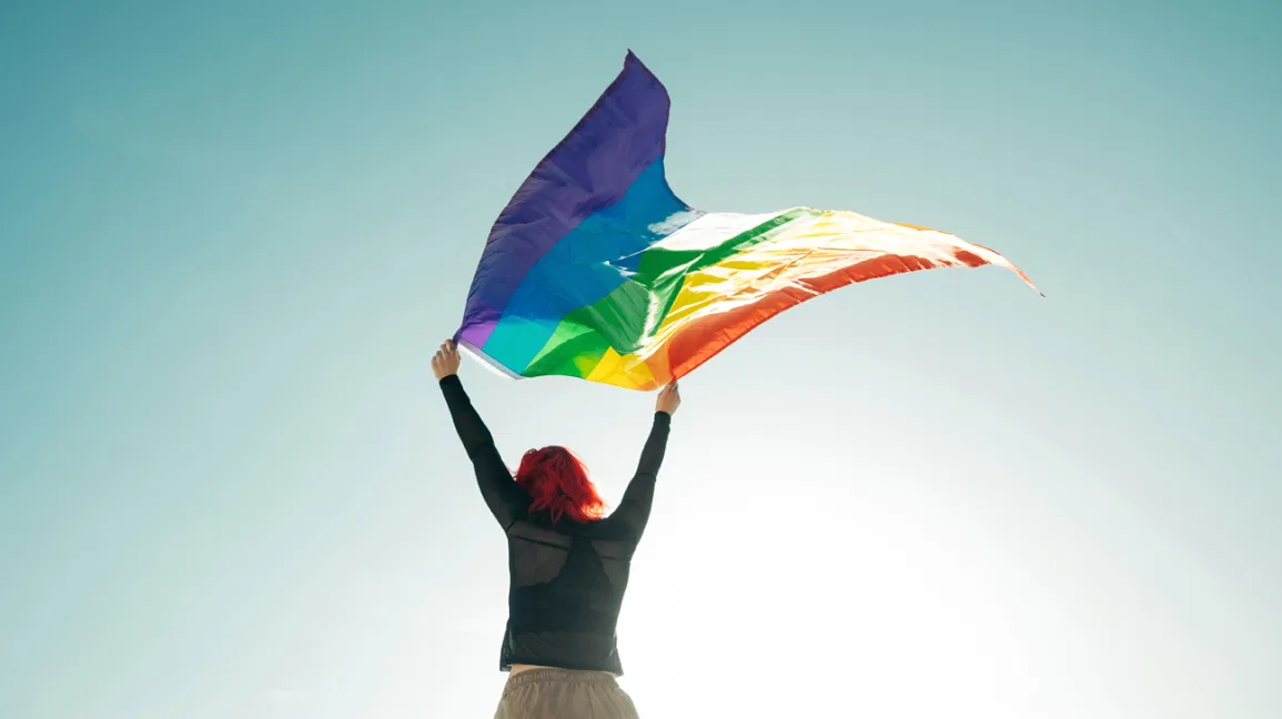 Min rejse fra en undertrykt queer teenager til en ude og stolt biseksuel voksen