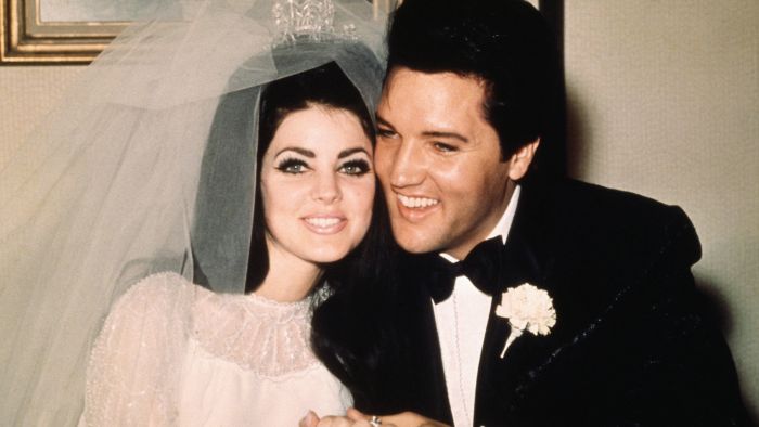Elvis și Priscilla Presley la nunta lor